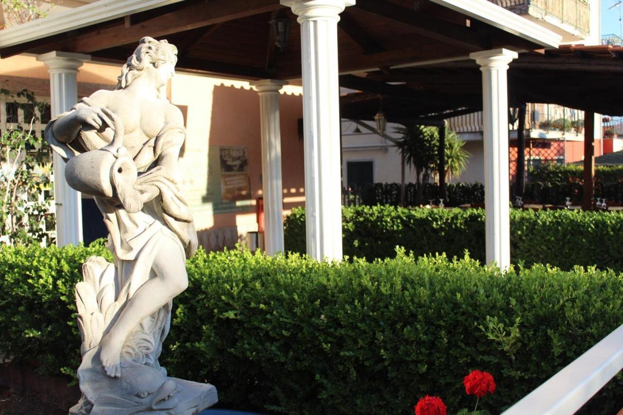 Hotel Ristorante L'Avvenire Gizzeria Bagian luar foto