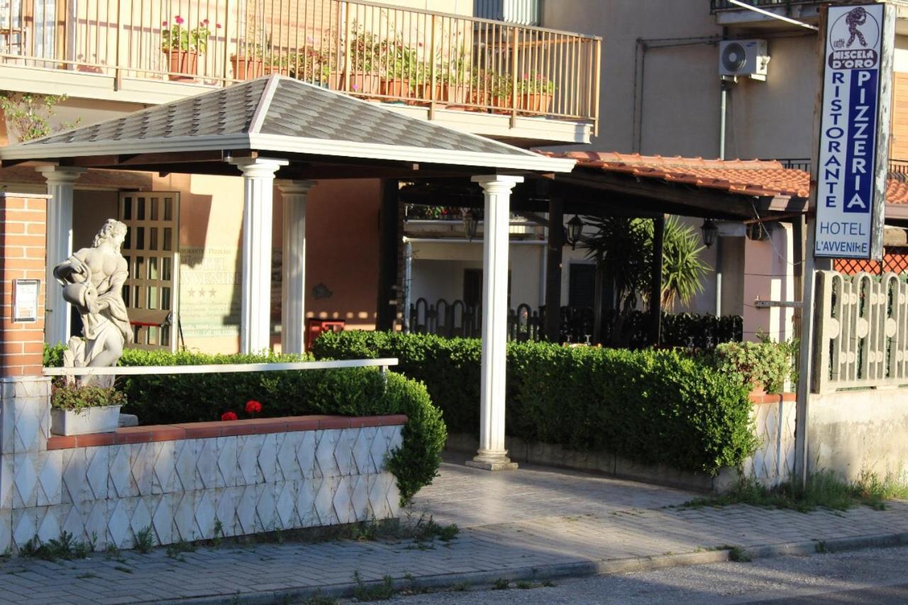 Hotel Ristorante L'Avvenire Gizzeria Bagian luar foto